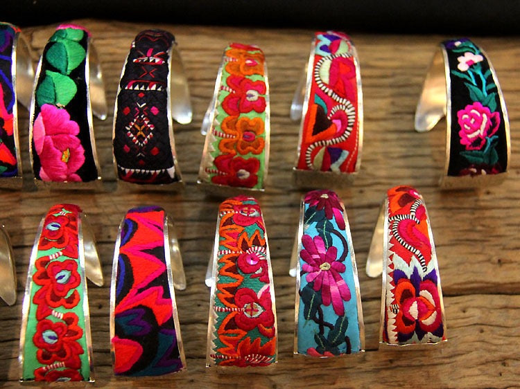 Festival Thread Blessing Miao hand-embroidered bangle restored image 4 source 003.jpg