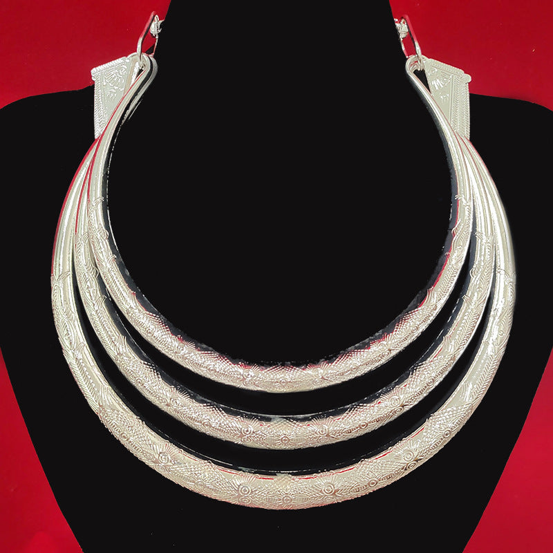 Diamond Path Miao Collar 004 Miao-inspired electroplated silver collar necklace main photo without measurement lines