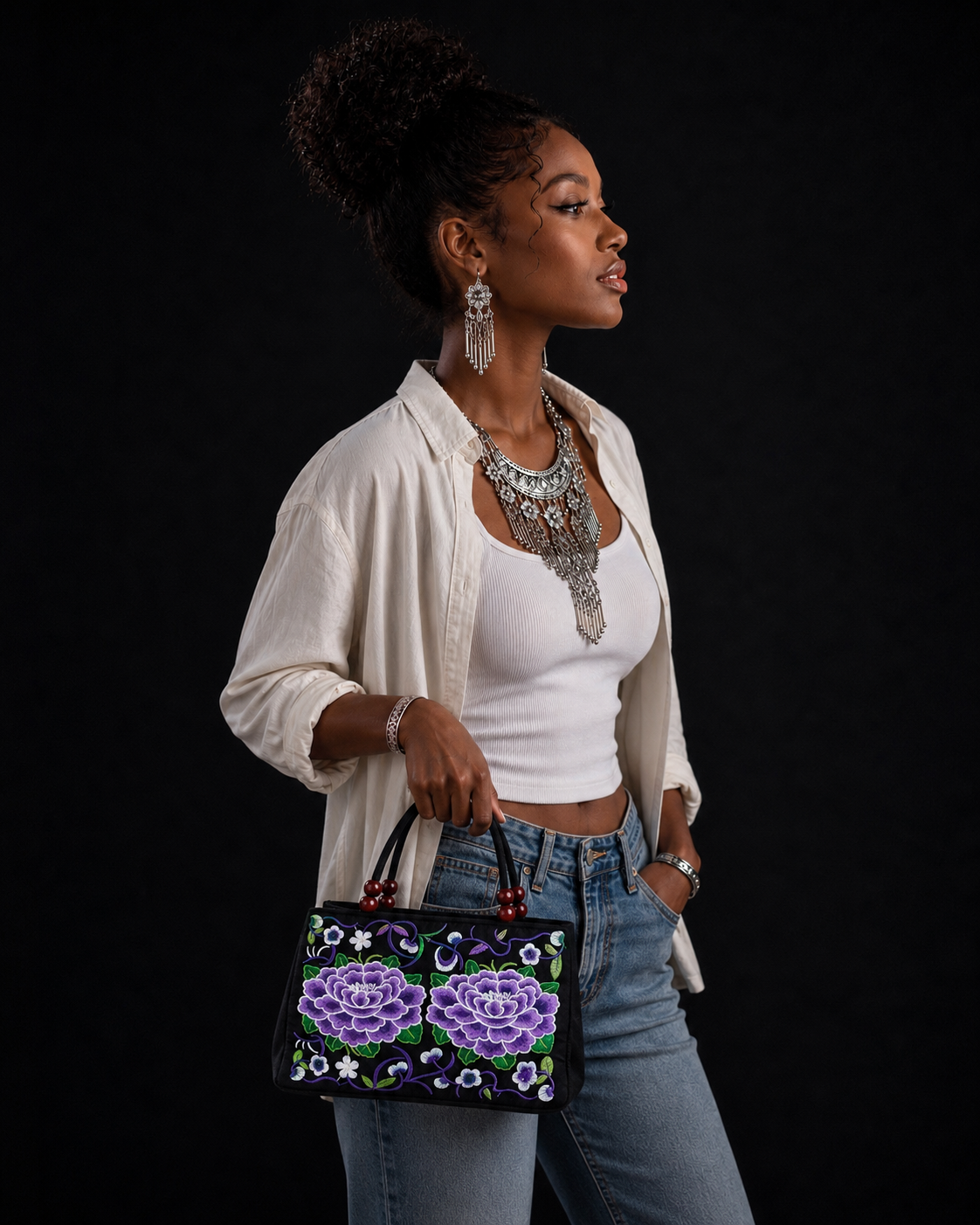 C06 Blue Peony embroidered handbag
